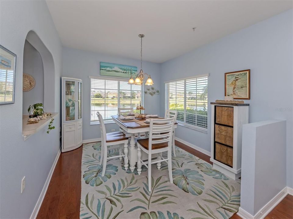 For Sale: $247,000 (3 beds, 2 baths, 1302 Square Feet)