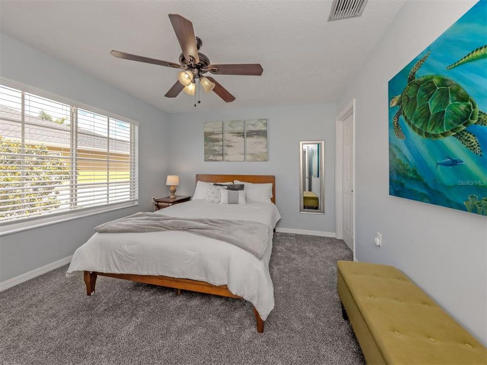 For Sale: $247,000 (3 beds, 2 baths, 1302 Square Feet)