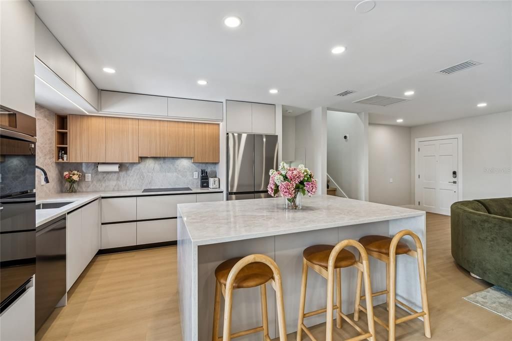 For Sale: $879,999 (5 beds, 4 baths, 2248 Square Feet)