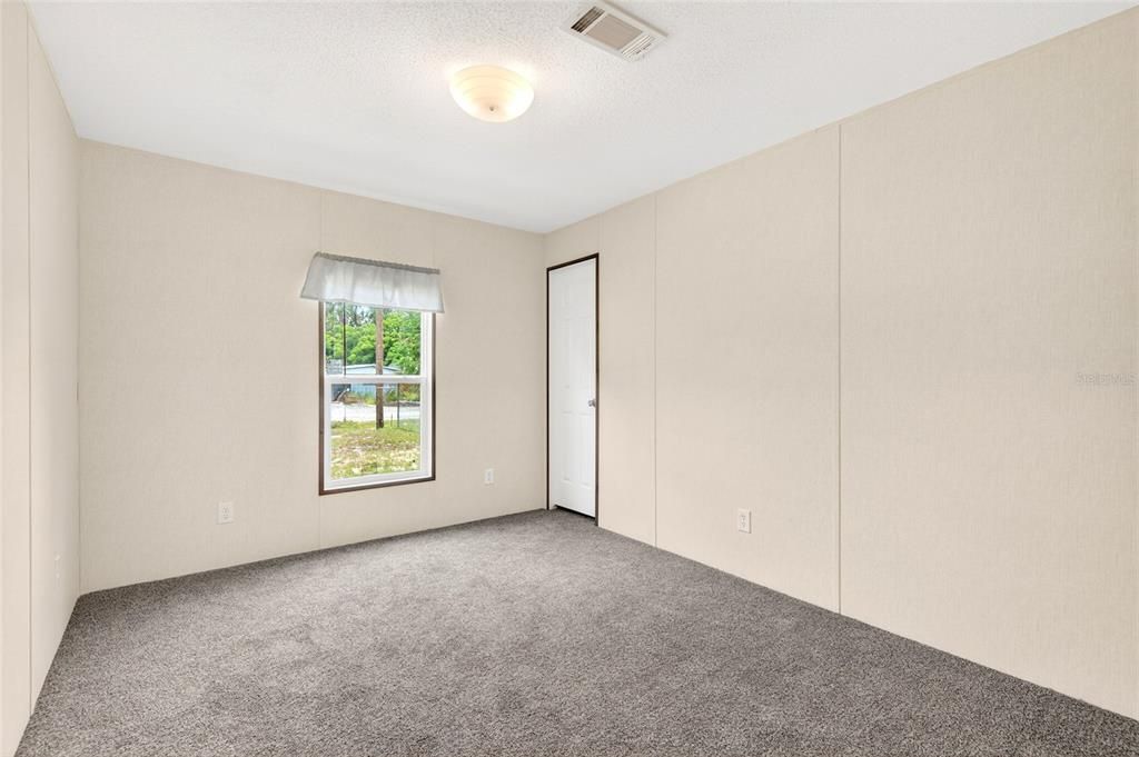 For Sale: $219,900 (3 beds, 2 baths, 1244 Square Feet)