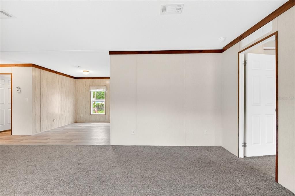 For Sale: $219,900 (3 beds, 2 baths, 1244 Square Feet)