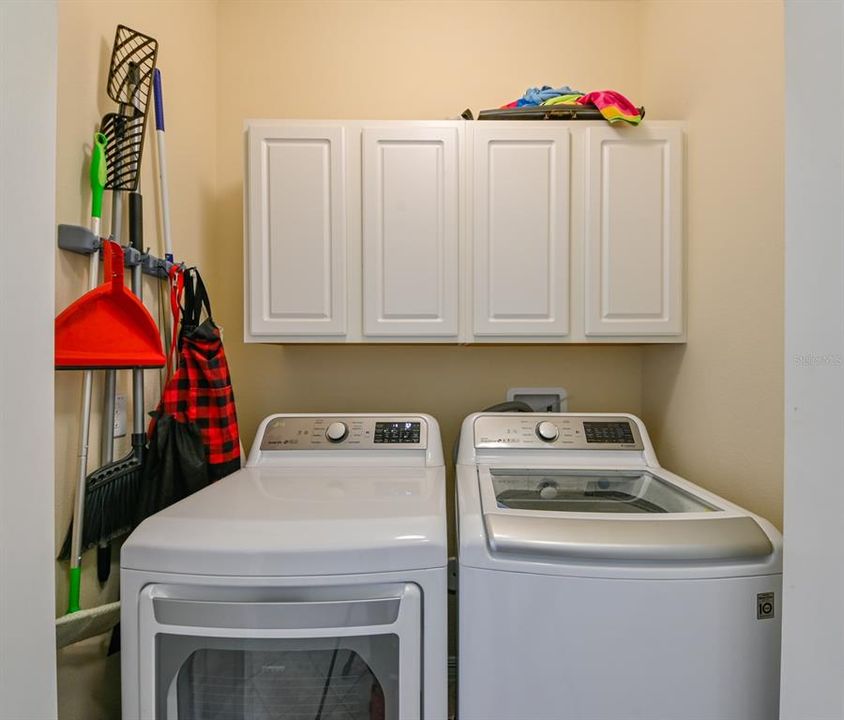 For Sale: $244,000 (3 beds, 2 baths, 1521 Square Feet)