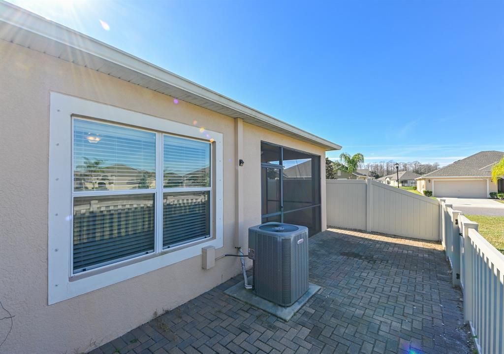 For Sale: $244,000 (3 beds, 2 baths, 1521 Square Feet)