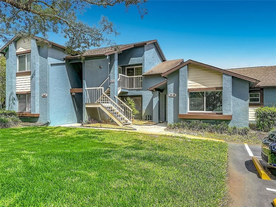 For Sale: $124,900 (2 beds, 2 baths, 1212 Square Feet)