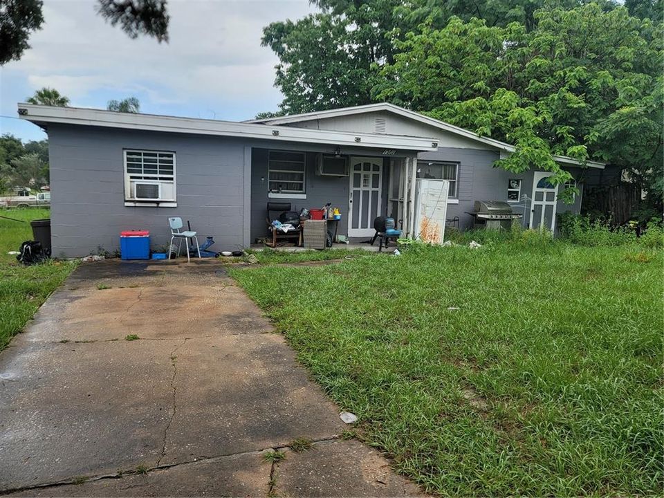 For Sale: $175,000 (3 beds, 2 baths, 1194 Square Feet)