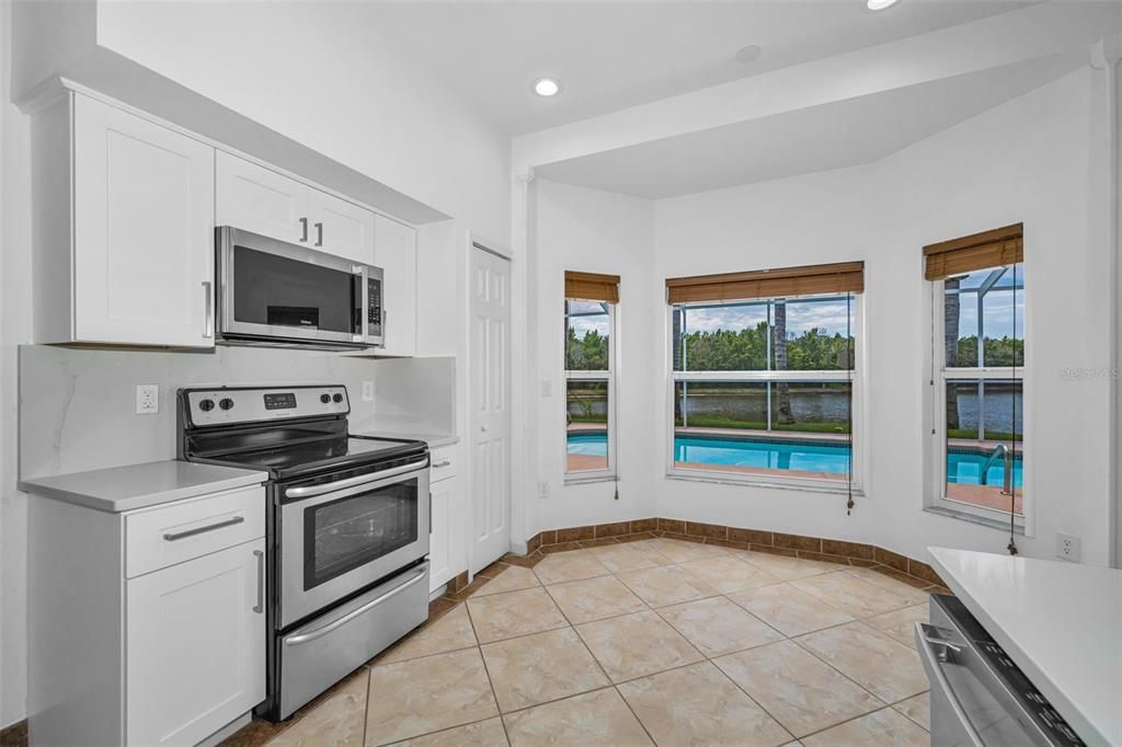 For Sale: $475,000 (4 beds, 2 baths, 1963 Square Feet)