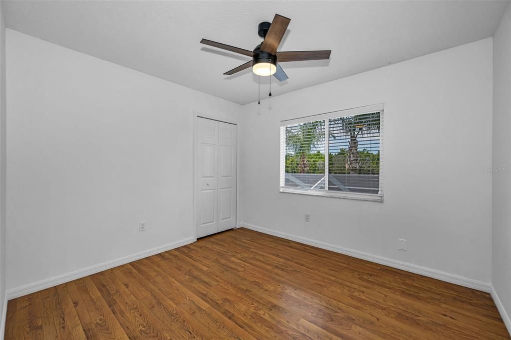 For Sale: $475,000 (4 beds, 2 baths, 1963 Square Feet)