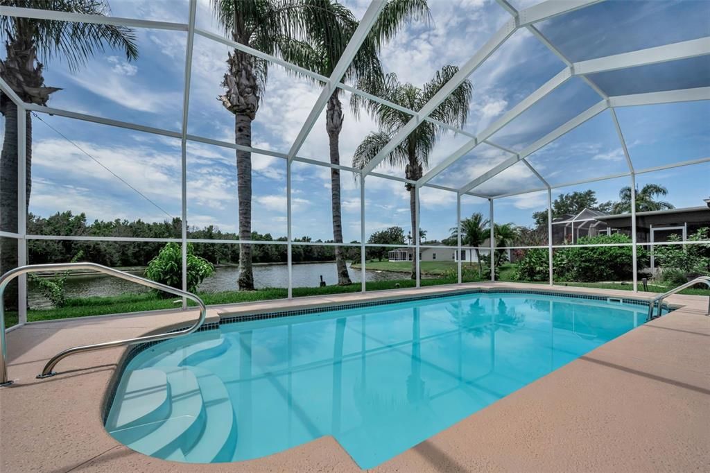 For Sale: $475,000 (4 beds, 2 baths, 1963 Square Feet)