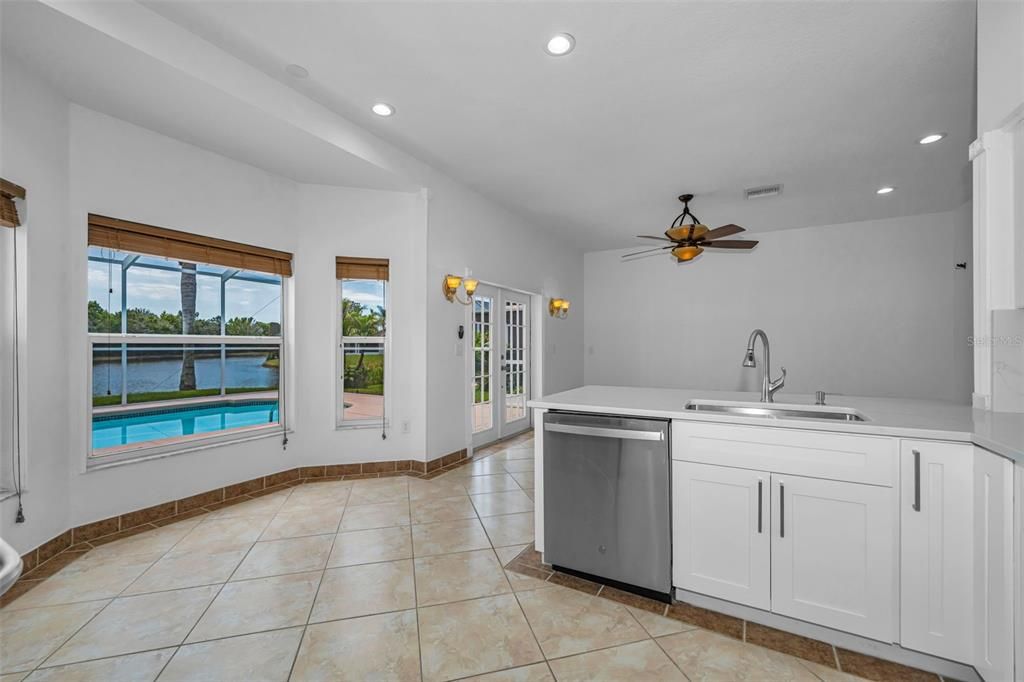 For Sale: $475,000 (4 beds, 2 baths, 1963 Square Feet)