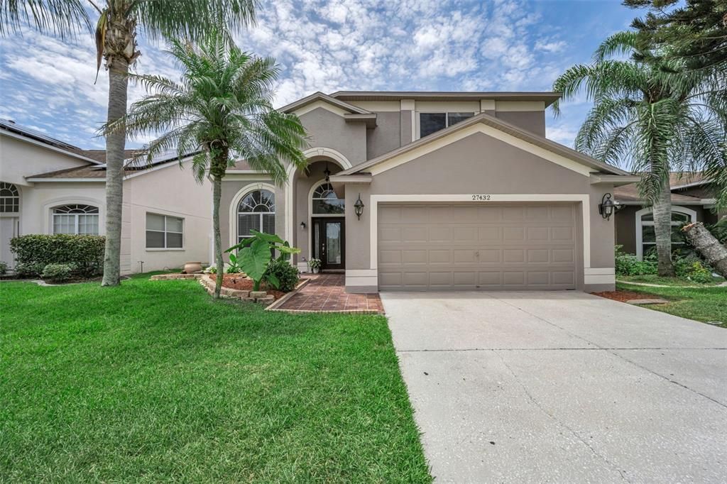 For Sale: $475,000 (4 beds, 2 baths, 1963 Square Feet)