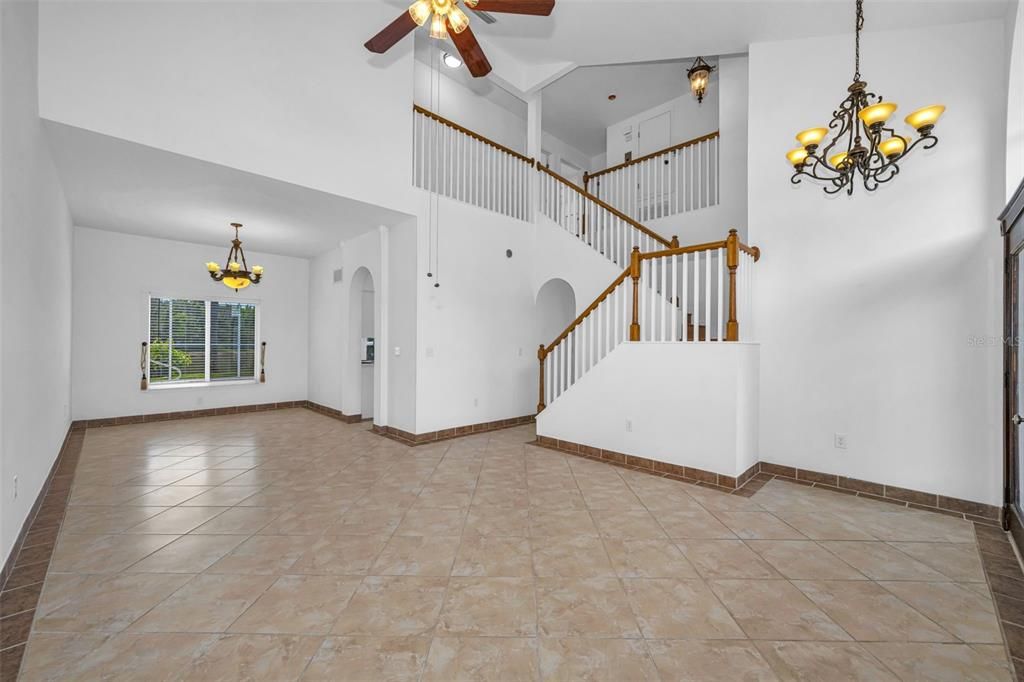 For Sale: $475,000 (4 beds, 2 baths, 1963 Square Feet)