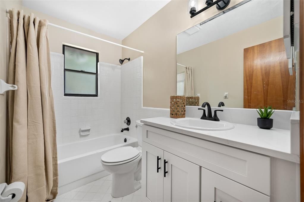 For Sale: $429,900 (3 beds, 2 baths, 1979 Square Feet)