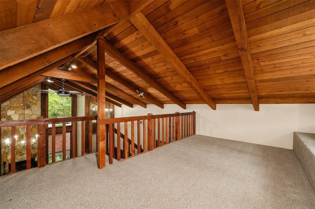 For Sale: $429,900 (3 beds, 2 baths, 1979 Square Feet)