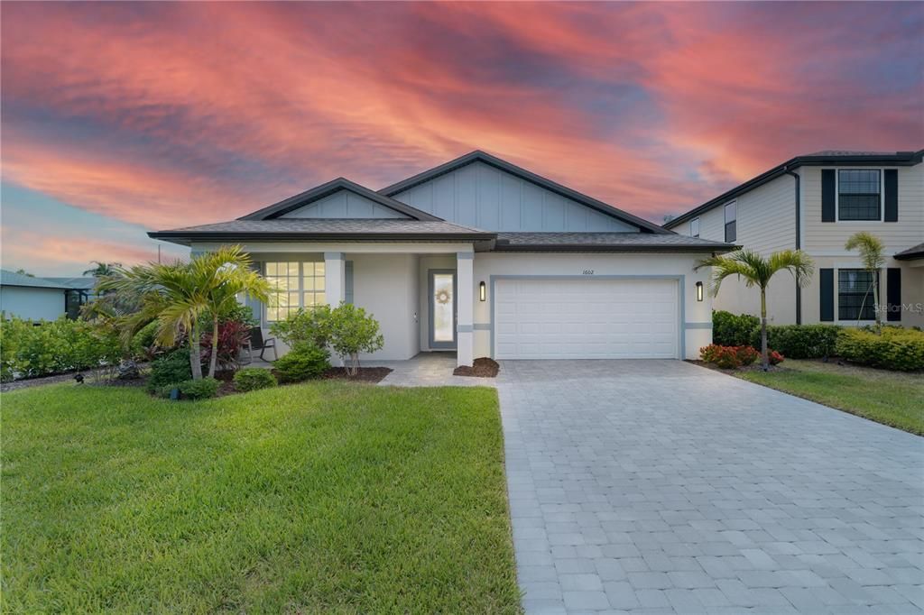 For Sale: $289,990 (3 beds, 2 baths, 1535 Square Feet)