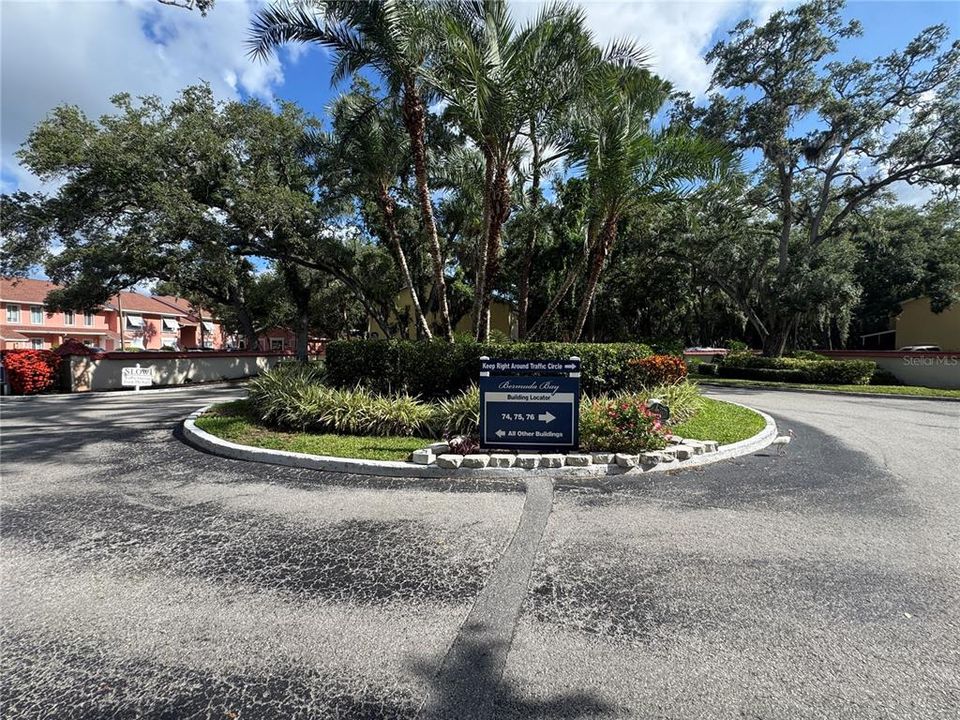 For Sale: $174,900 (2 beds, 2 baths, 1100 Square Feet)