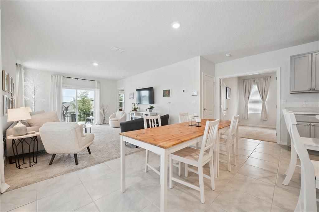 For Rent: $2,399 (3 beds, 2 baths, 1614 Square Feet)