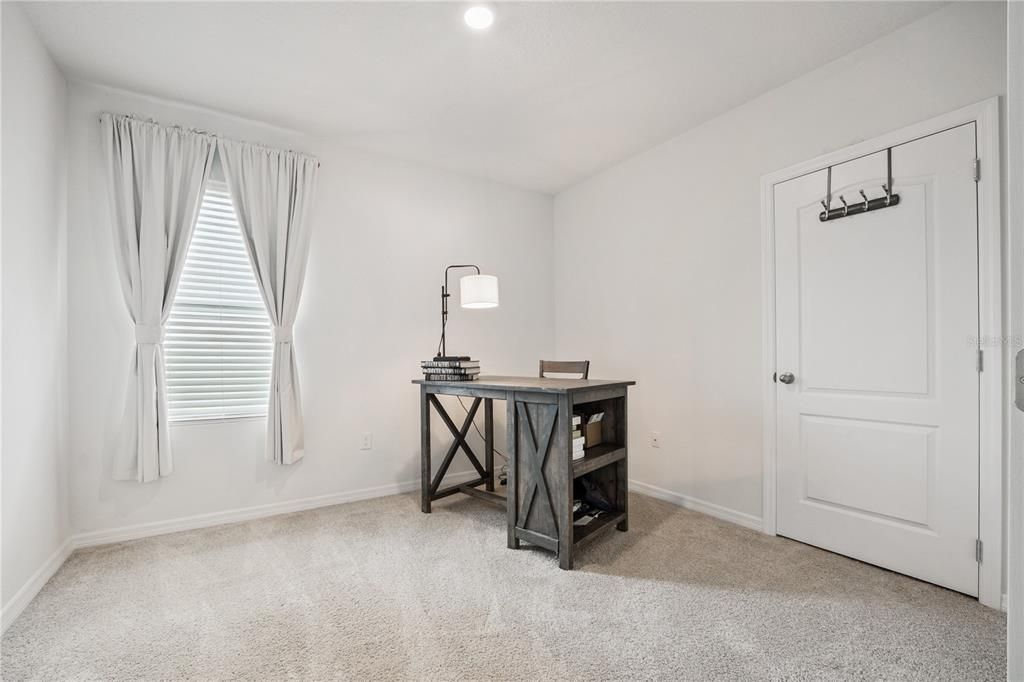 For Rent: $2,399 (3 beds, 2 baths, 1614 Square Feet)