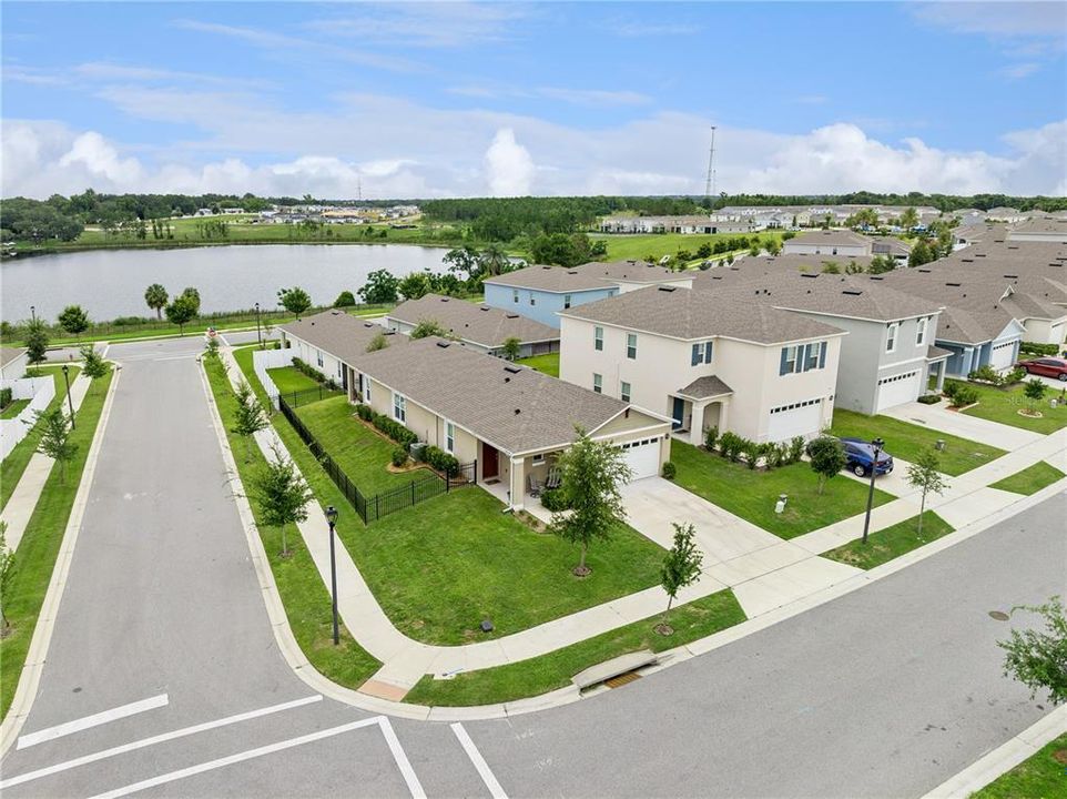 For Rent: $2,399 (3 beds, 2 baths, 1614 Square Feet)