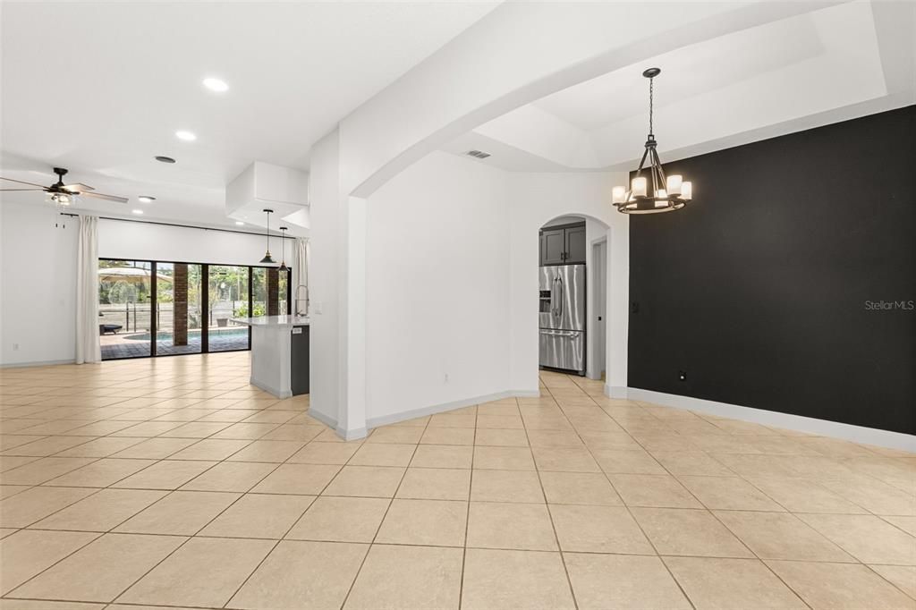 For Sale: $589,900 (3 beds, 3 baths, 2575 Square Feet)
