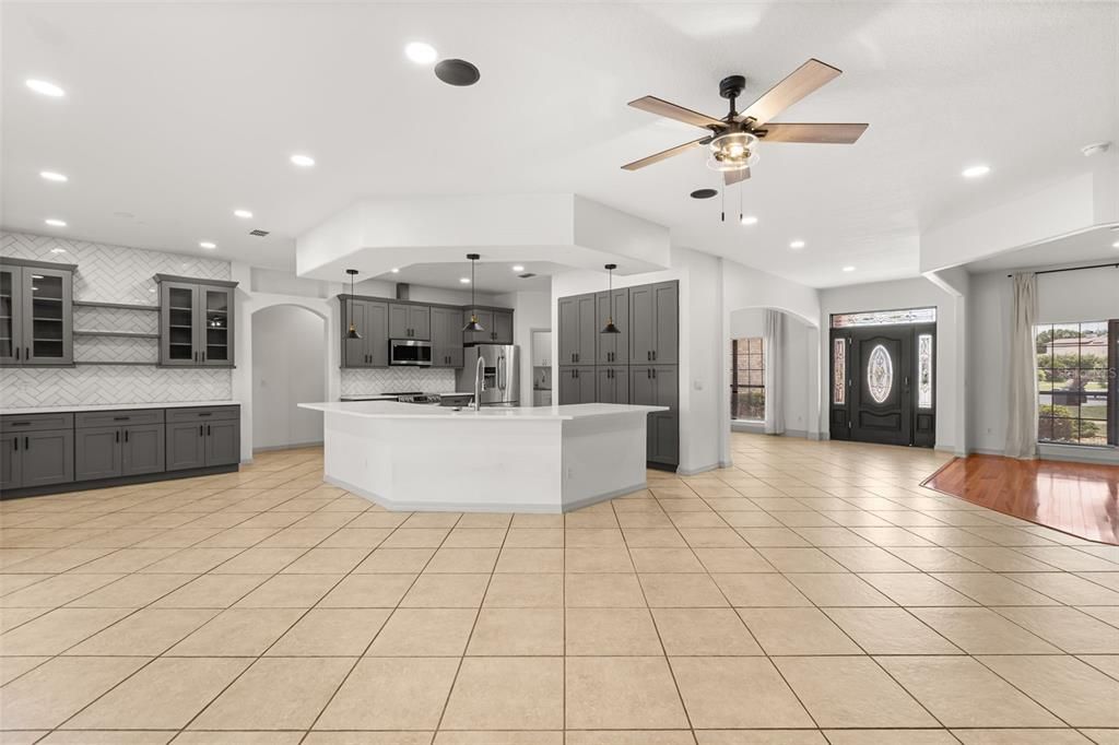 For Sale: $589,900 (3 beds, 3 baths, 2575 Square Feet)