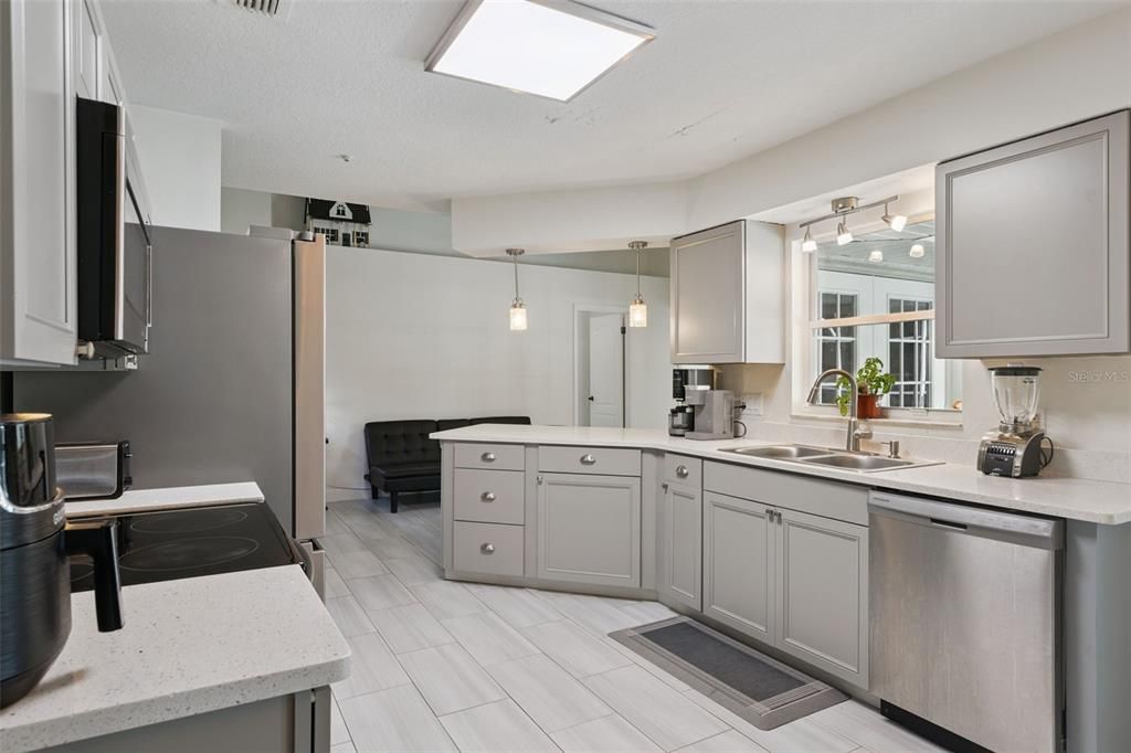 For Sale: $399,000 (3 beds, 2 baths, 1452 Square Feet)