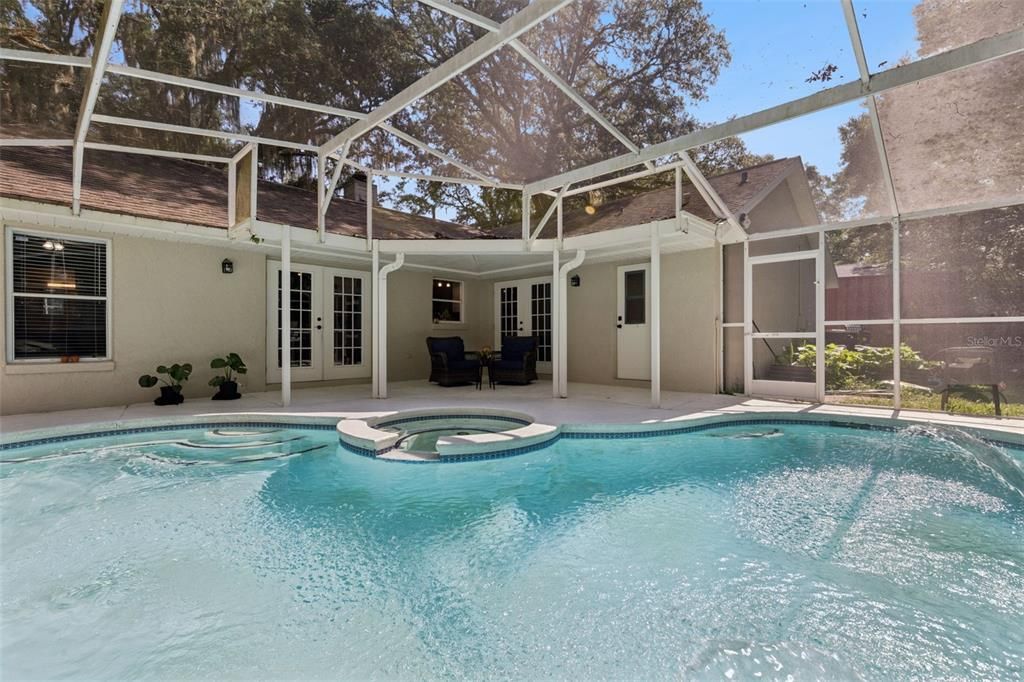 For Sale: $399,000 (3 beds, 2 baths, 1452 Square Feet)
