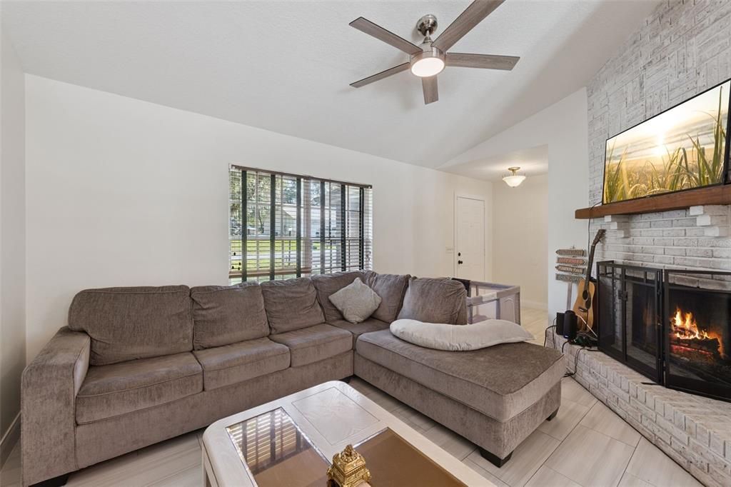 For Sale: $399,000 (3 beds, 2 baths, 1452 Square Feet)