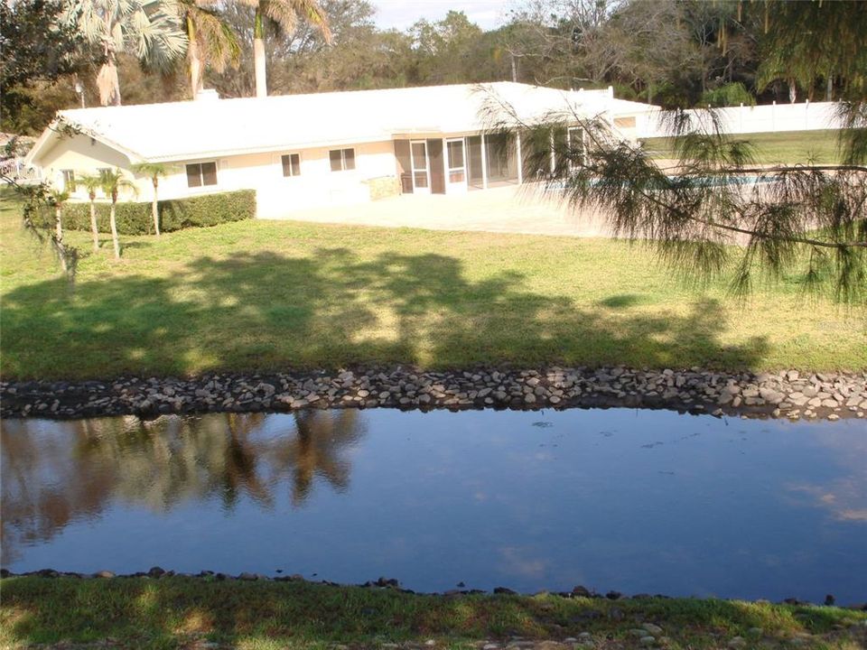 En Renta: $5,000 (5 camas, 3 baños, 2557 Pies cuadrados)