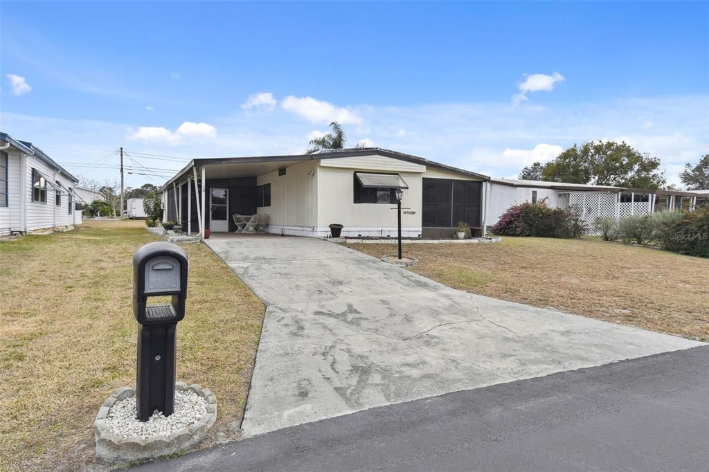 For Sale: $69,900 (2 beds, 2 baths, 868 Square Feet)