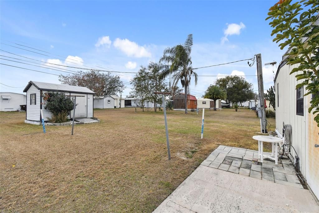 For Sale: $69,900 (2 beds, 2 baths, 868 Square Feet)