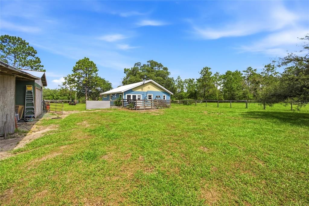 For Sale: $449,000 (2 beds, 2 baths, 1394 Square Feet)