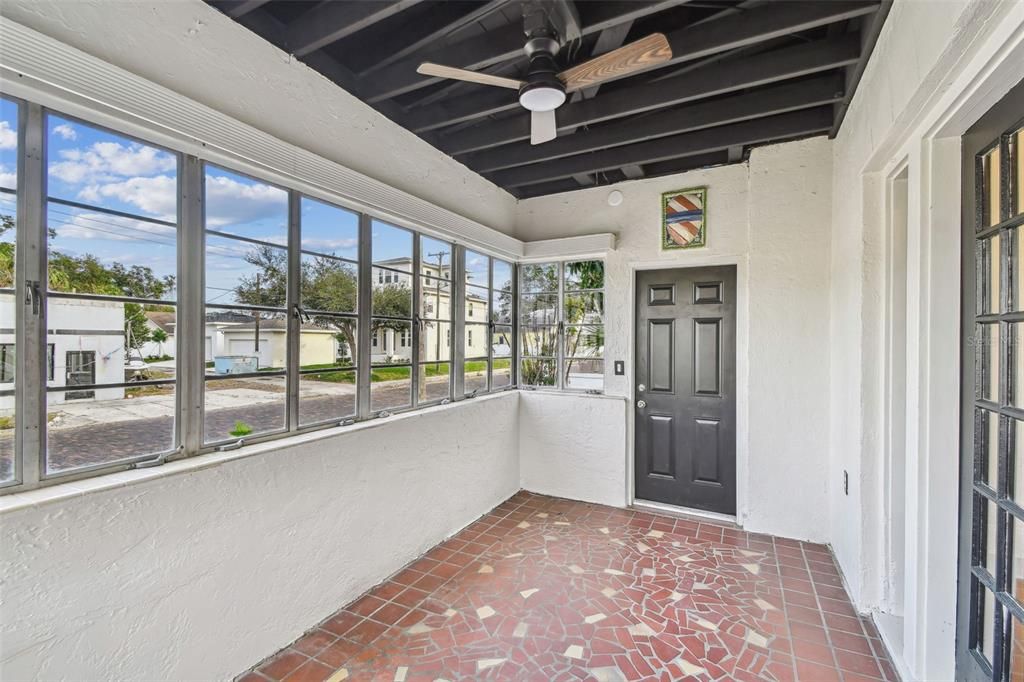 For Rent: $4,500 (5 beds, 2 baths, 3129 Square Feet)