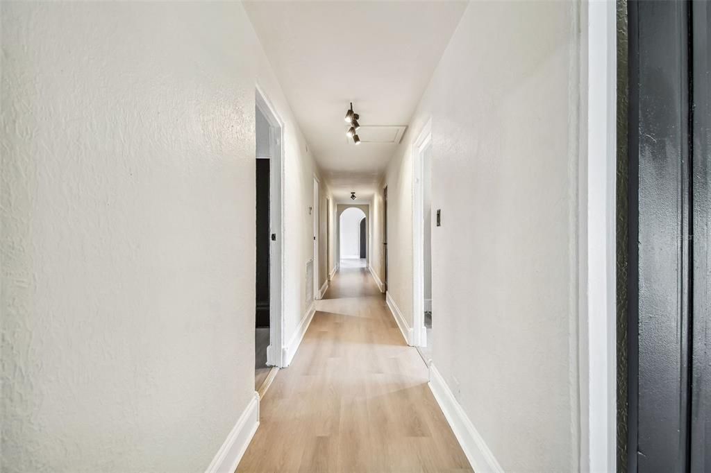 For Rent: $4,500 (5 beds, 2 baths, 3129 Square Feet)