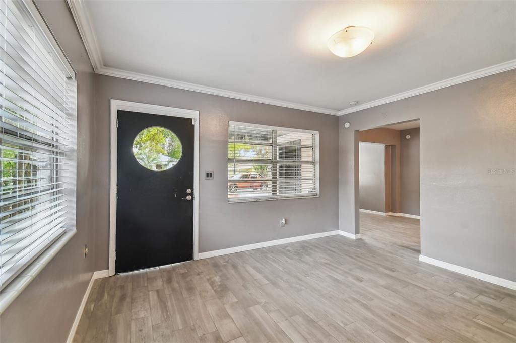 В аренду: $3,450 (4 спален, 2 ванн, 1400 Квадратных фут)