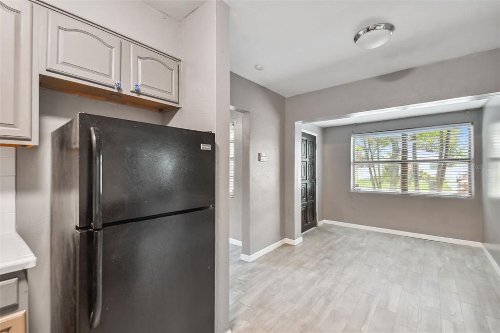 В аренду: $3,450 (4 спален, 2 ванн, 1400 Квадратных фут)