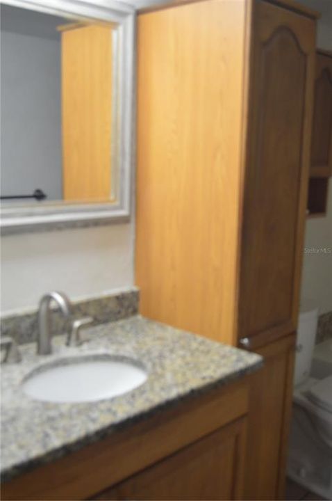 На продажу: $175,000 (3 спален, 2 ванн, 1295 Квадратных фут)