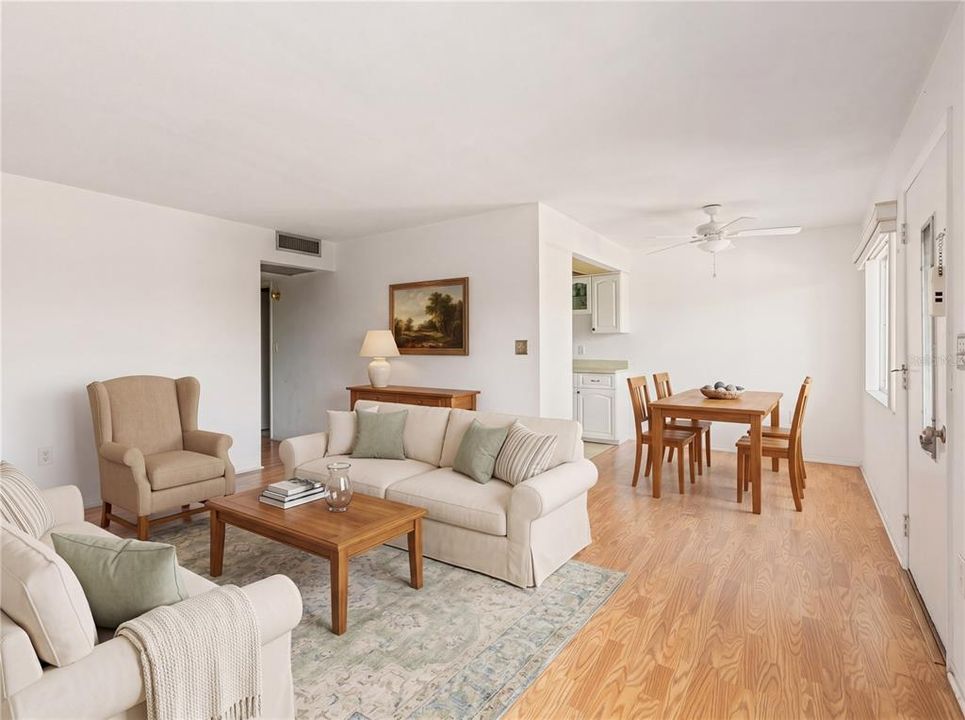 En Venta: $79,000 (1 camas, 1 baños, 874 Pies cuadrados)