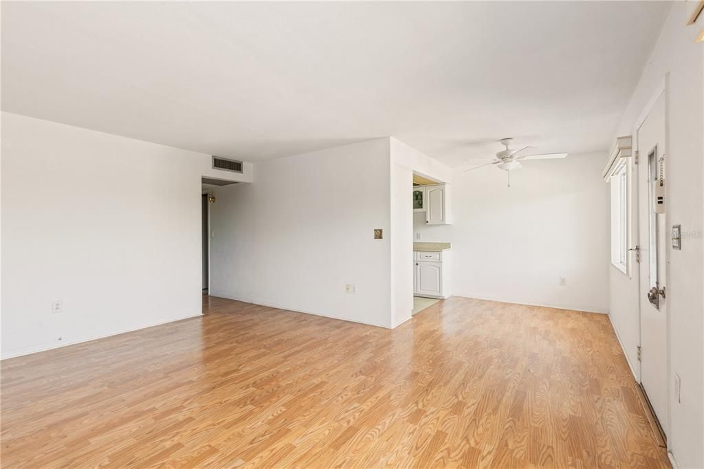 En Venta: $79,000 (1 camas, 1 baños, 874 Pies cuadrados)