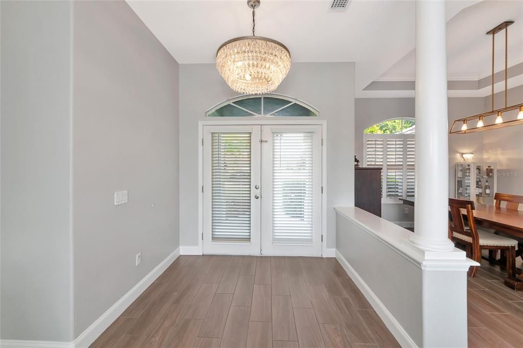 En Venta: $815,000 (3 camas, 2 baños, 2718 Pies cuadrados)