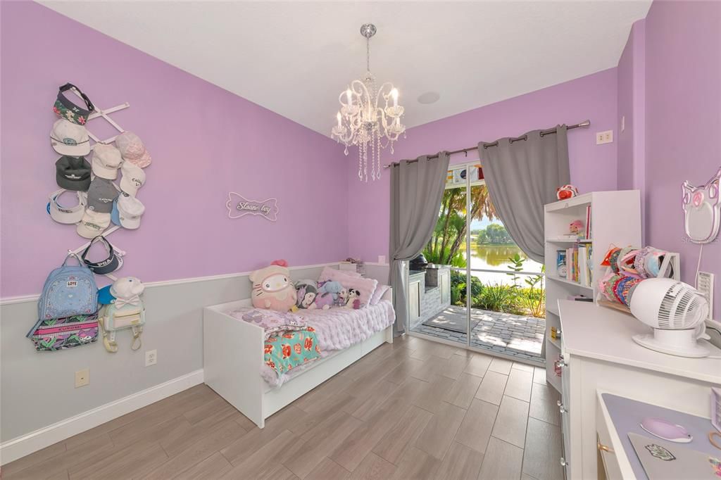 En Venta: $815,000 (3 camas, 2 baños, 2718 Pies cuadrados)