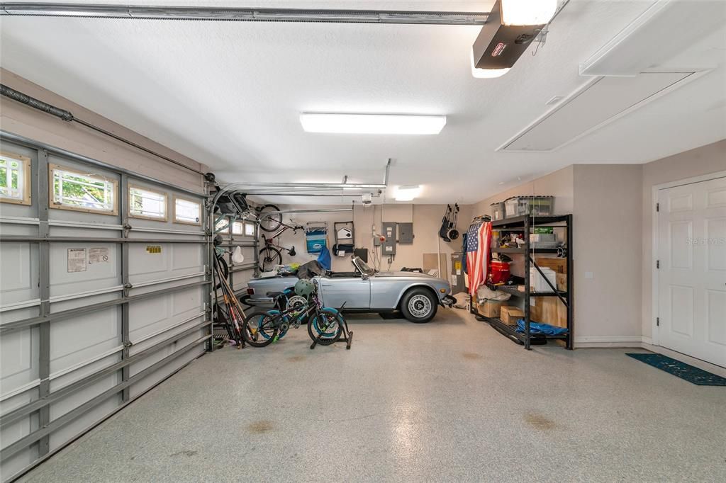 En Venta: $815,000 (3 camas, 2 baños, 2718 Pies cuadrados)