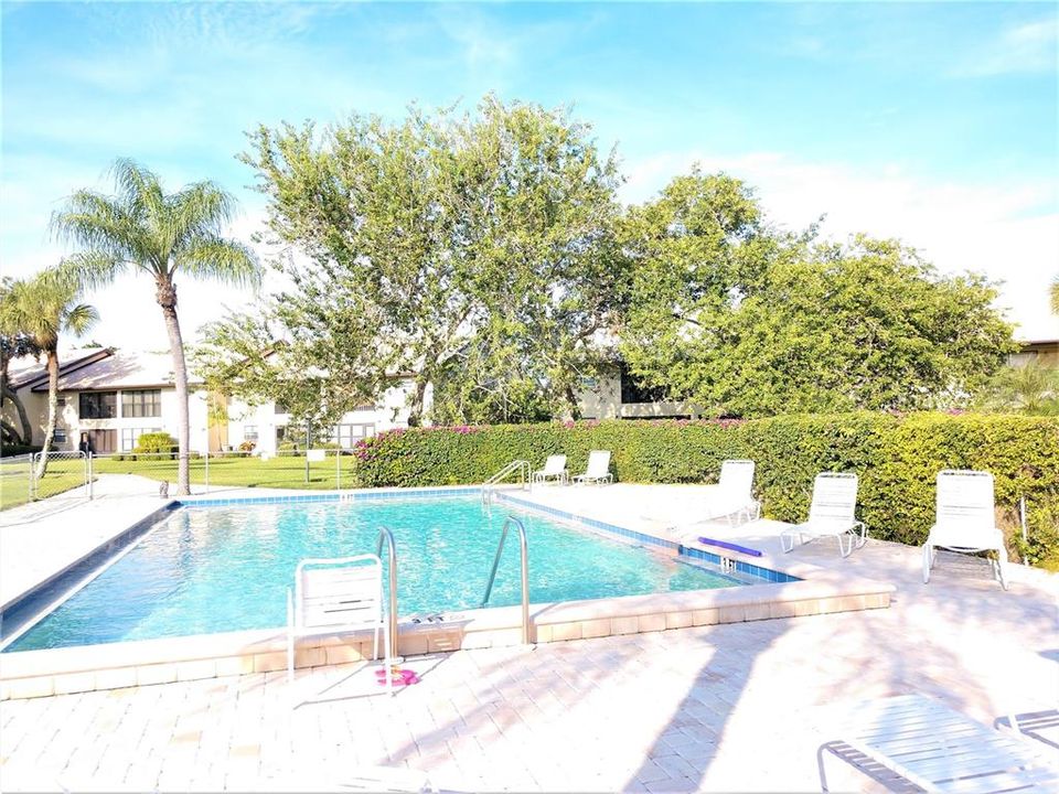 For Rent: $4,100 (2 beds, 2 baths, 1064 Square Feet)