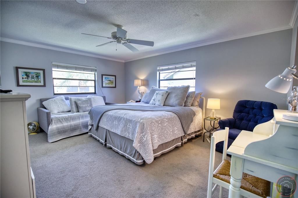 For Rent: $4,100 (2 beds, 2 baths, 1064 Square Feet)