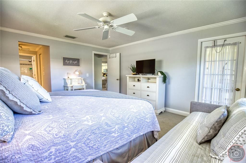 For Rent: $4,100 (2 beds, 2 baths, 1064 Square Feet)