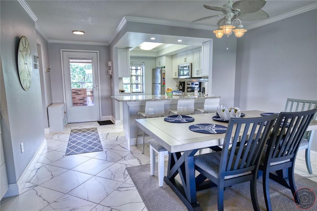 For Rent: $4,100 (2 beds, 2 baths, 1064 Square Feet)