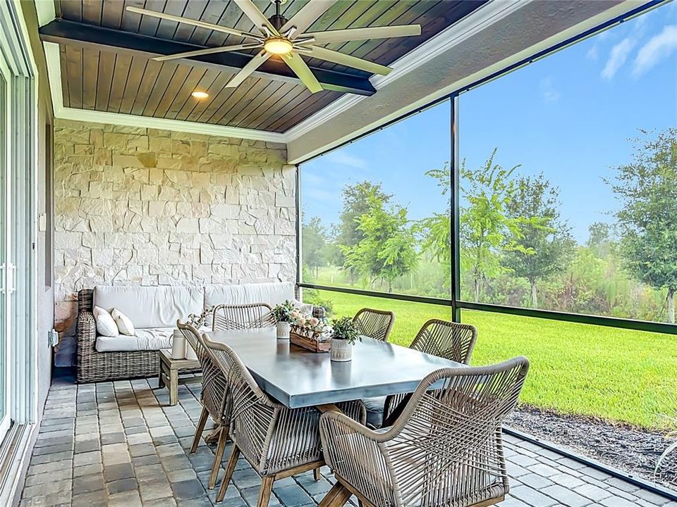 For Sale: $659,000 (4 beds, 3 baths, 1996 Square Feet)