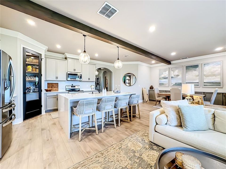 For Sale: $659,000 (4 beds, 3 baths, 1996 Square Feet)
