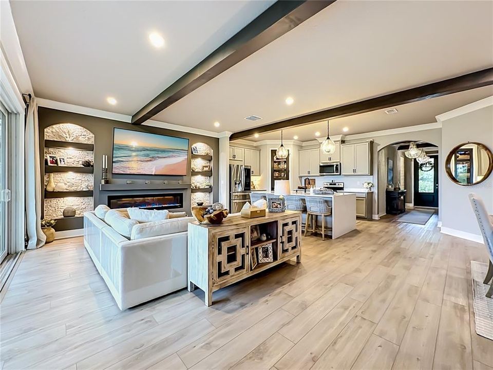 For Sale: $659,000 (4 beds, 3 baths, 1996 Square Feet)