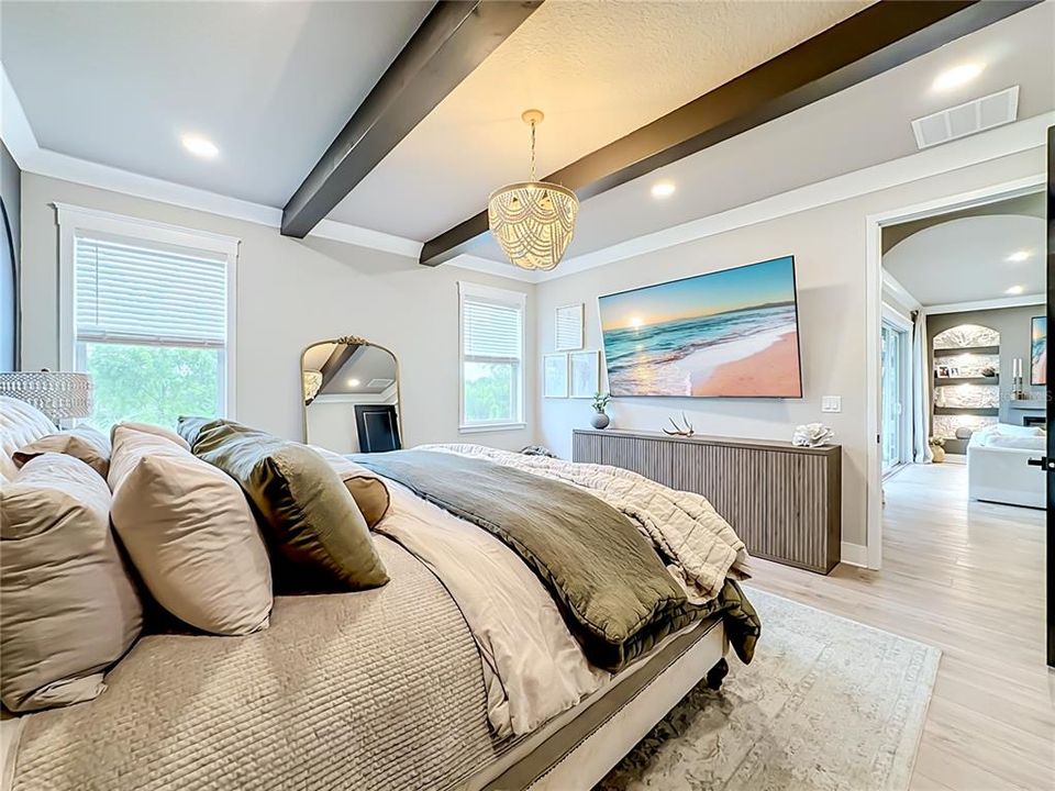 For Sale: $659,000 (4 beds, 3 baths, 1996 Square Feet)