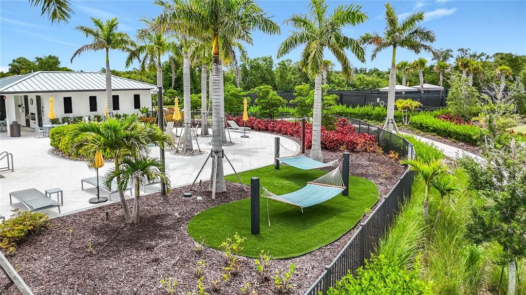 For Sale: $659,000 (4 beds, 3 baths, 1996 Square Feet)